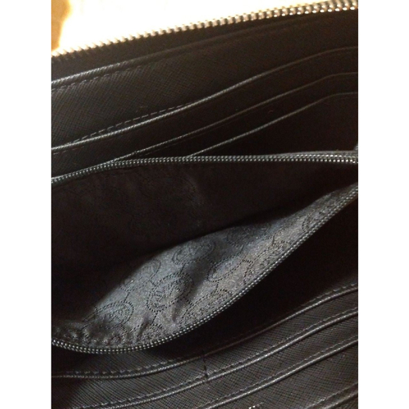 MK wallet - Picture 9 of 12